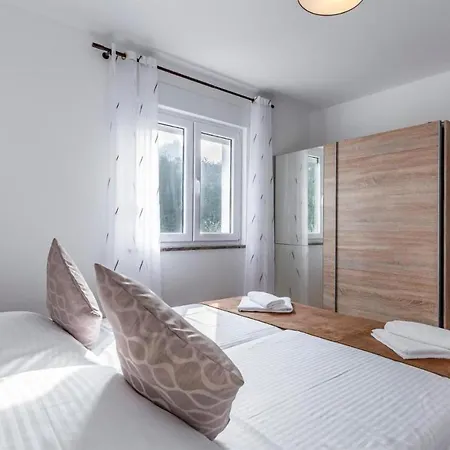 Luxurious Home In Pula Prázdninový dům
