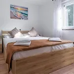 Ferienhaus Stunning In With Wifi *
