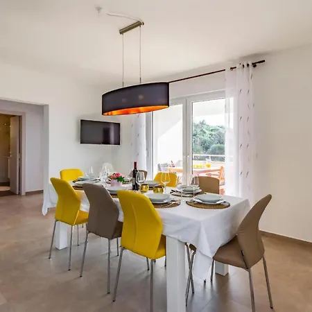 Luxurious Home In Pula