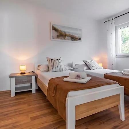 Luxurious Home In Pula Ferienhaus *
