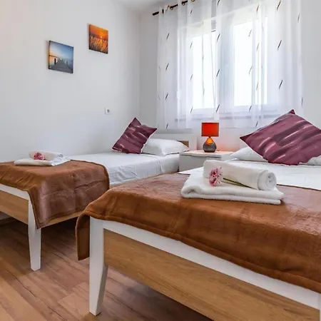 Luxurious Home In Pula *