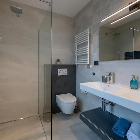 Holiday home Stunning In With Wifi Stinjan