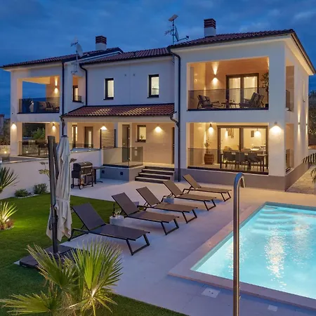 Holiday home Stunning In With Wifi *