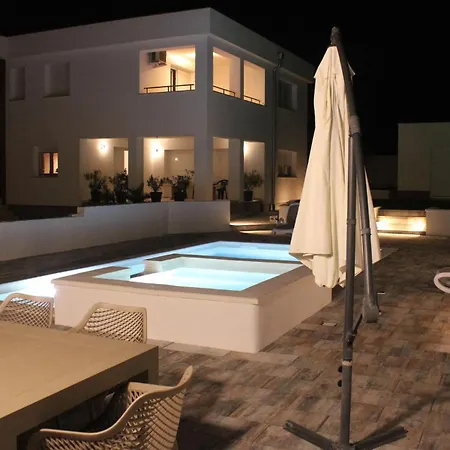Luxurious Home In Pula *